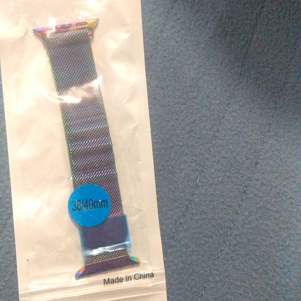 Apple Watch Band Replacement with 2 Bumper Cases - Picture 3 of 4